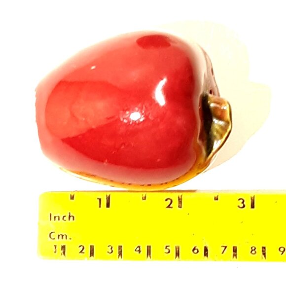 Vintage Apple Salt Pepper Ceramic Shakers - Picture 4 of 6